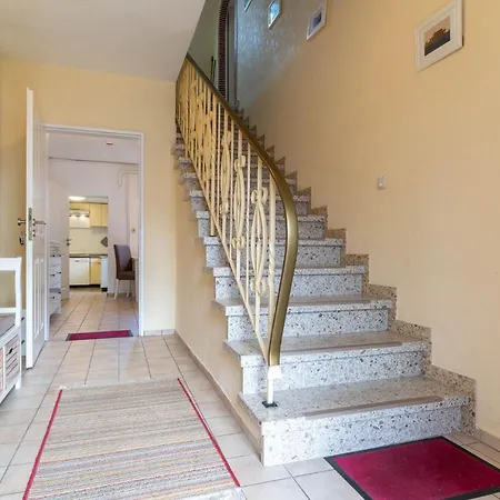 Haus-springfloot-whg-1-eg Apartment